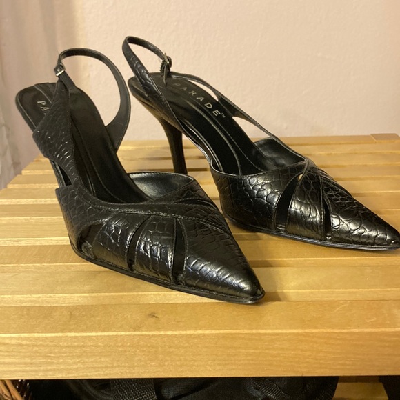 Women’s slingback pumps with adjustable buckle closure. Size 6,5. Made in China. - Picture 1 of 5